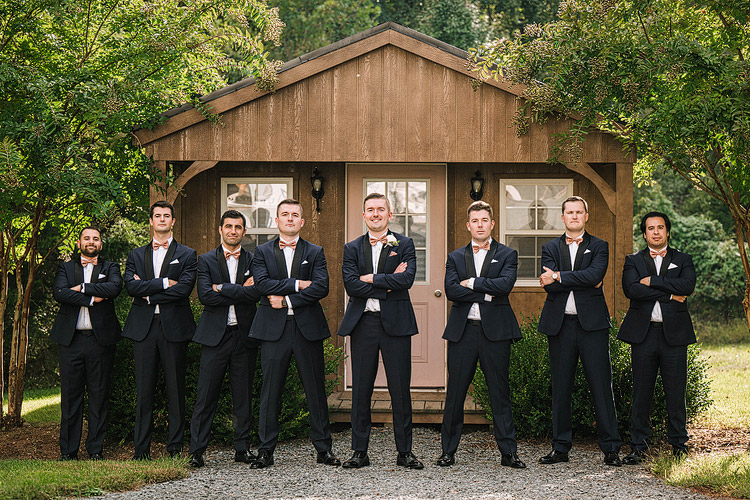 Best-Wedding-Photo-Locations -Leesburg-VA-48-Fields-Cabin