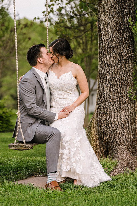 Best-Wedding-Photo-Locations -Leesburg-VA-48-Fields-Swing