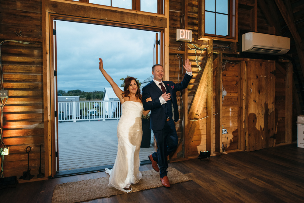 A Photo Gallery from Carly and TJ's Wedding at 48 Fields | Leesburg VA | Loudoun County