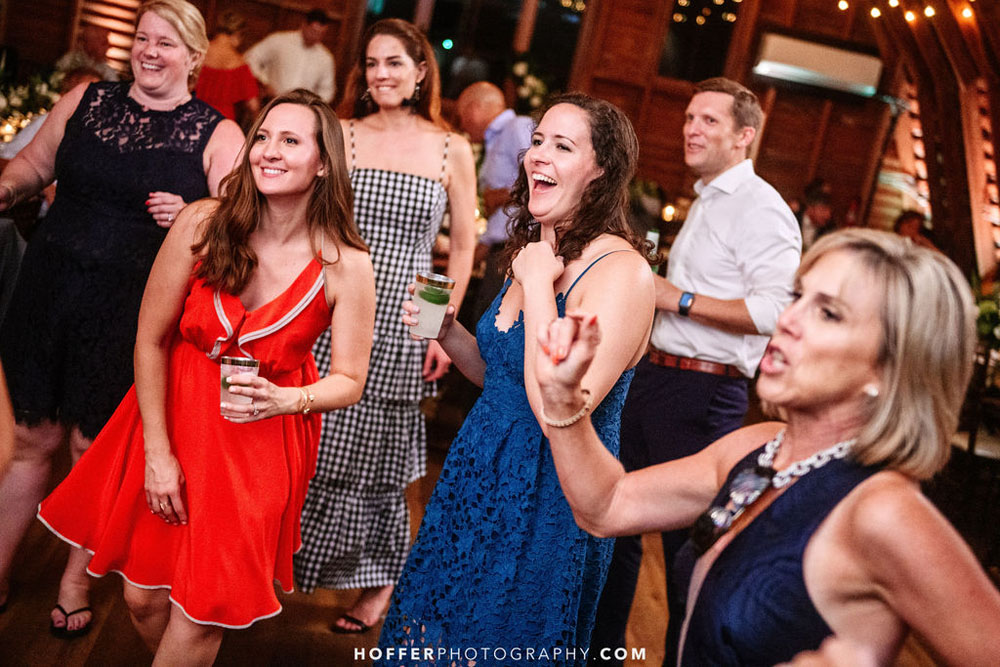 A Photo Gallery from Amanda and Dustin's Summer Wedding at 48 Fields | Leesburg VA | Loudoun County