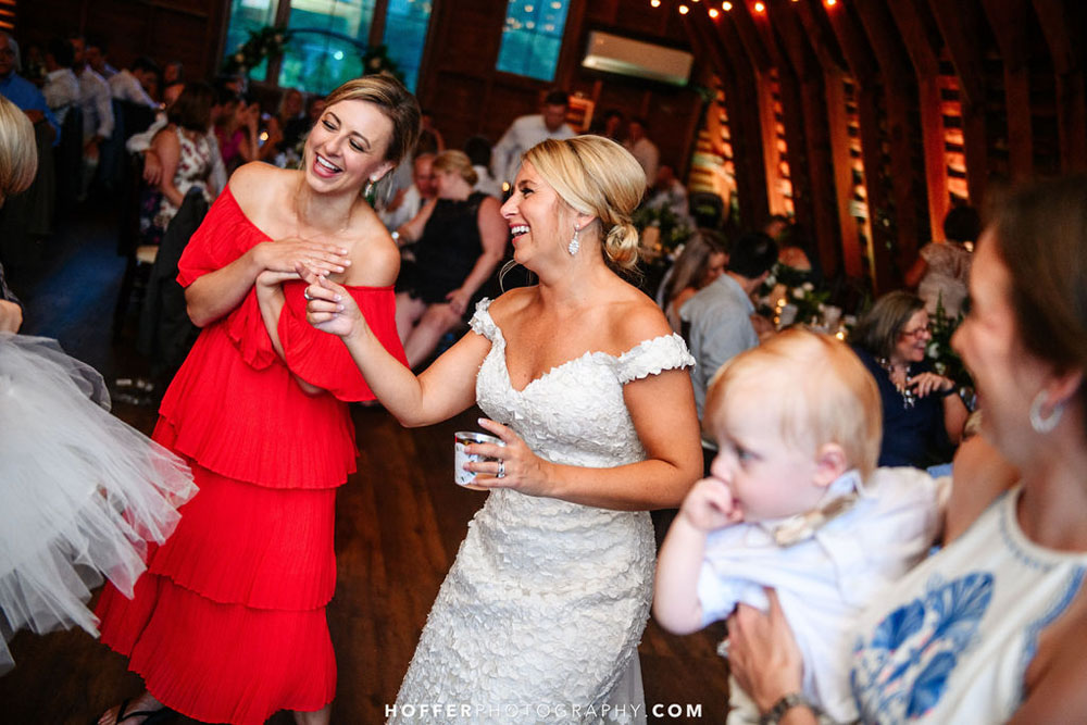 A Photo Gallery from Amanda and Dustin's Summer Wedding at 48 Fields | Leesburg VA | Loudoun County