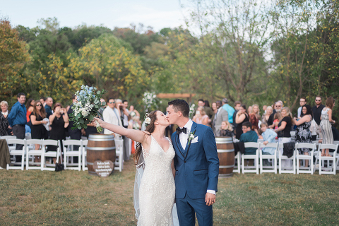 simple-rustic-wedding-blue-white-48-fields-leesburg-va-erika-connor (15)