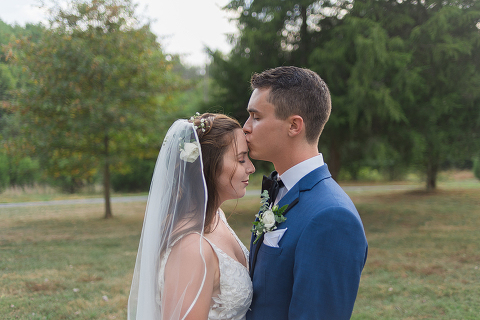 simple-rustic-wedding-blue-white-48-fields-leesburg-va-erika-connor (18)