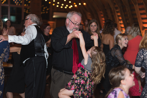 simple-rustic-wedding-blue-white-48-fields-leesburg-va-erika-connor (24)