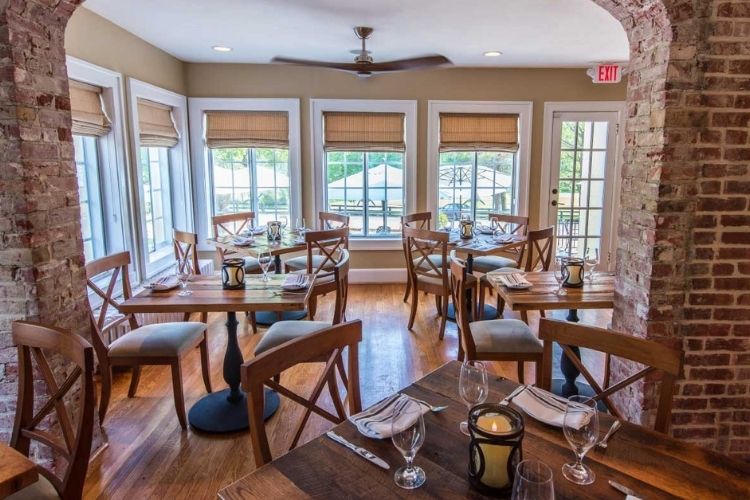 Our Favorite Rehearsal Dinner Locations near Leesburg, Virginia