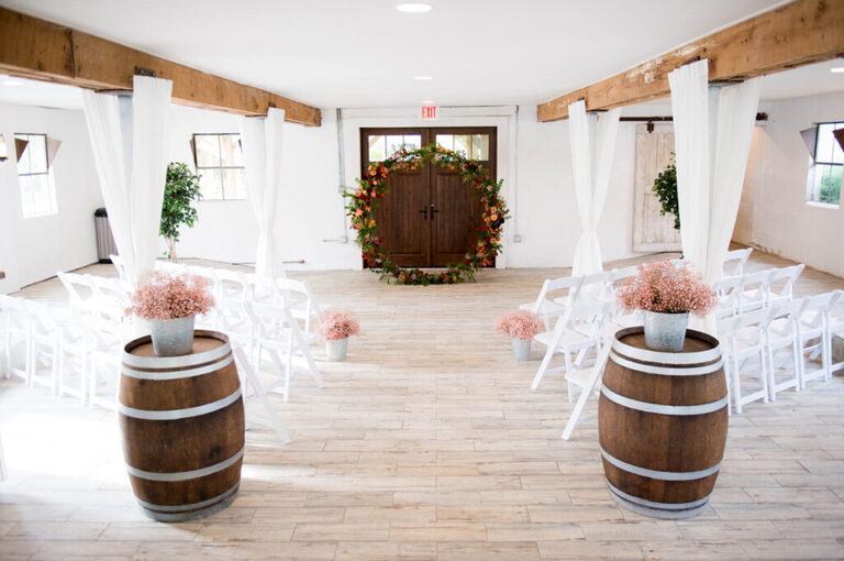 Chic-Fall-Barn-Micro-Wedding-48-Fields-Leesburg-VA-Nancy-Tom (6)