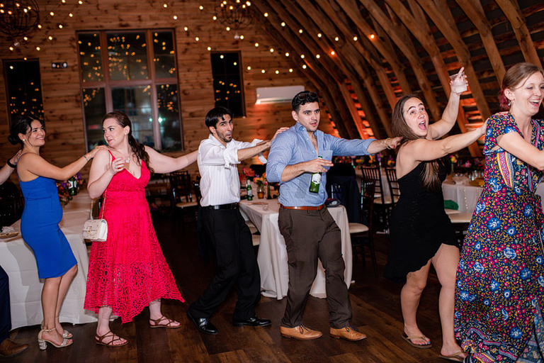 vibrant-red-blue-jewish-wedding-leesburg-va-48-fields-jessie-ryan