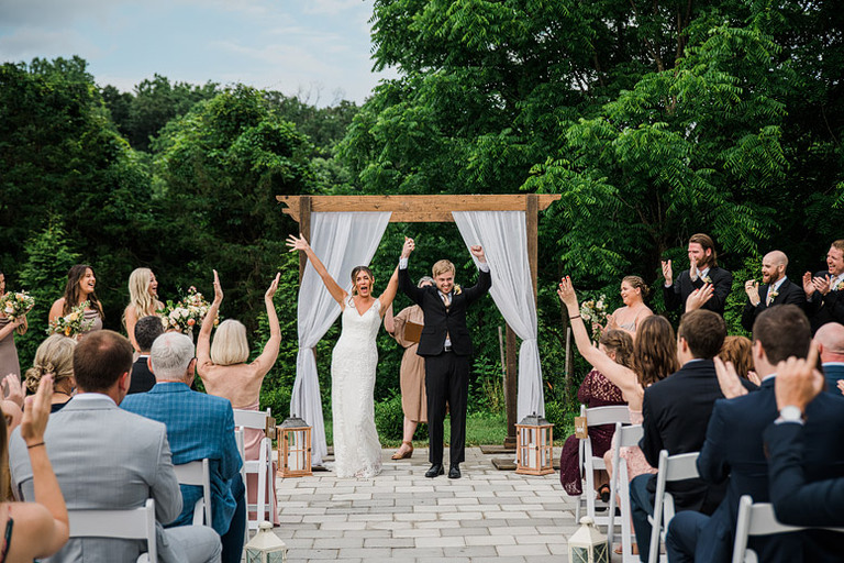 neutral-toned-wedding-northern-virginia-barn-48-fields-leesburg-va