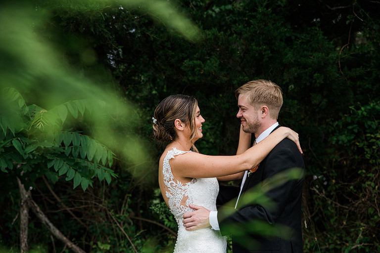 neutral-toned-wedding-northern-virginia-barn-48-fields-leesburg-va