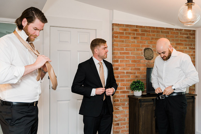 neutral-toned-wedding-northern-virginia-barn-48-fields-leesburg-va