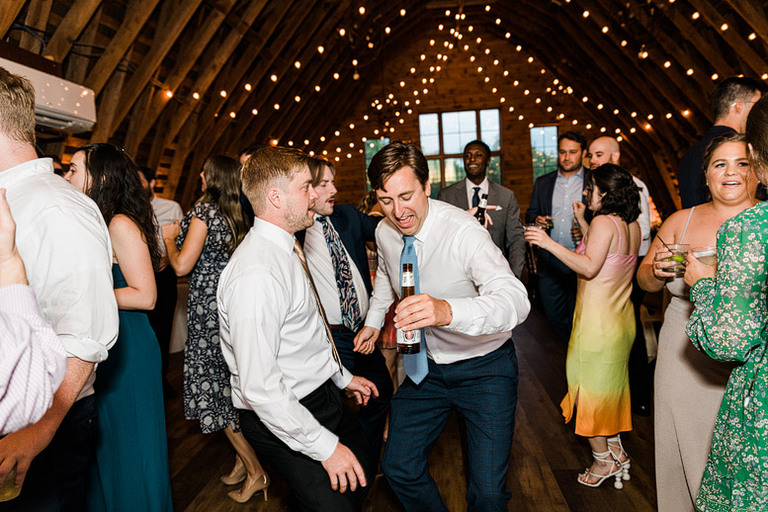 neutral-toned-wedding-northern-virginia-barn-48-fields-leesburg-va