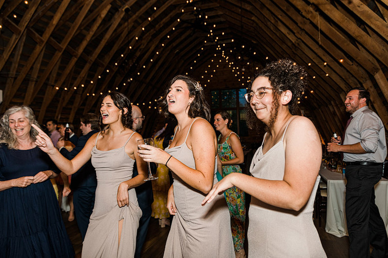 neutral-toned-wedding-northern-virginia-barn-48-fields-leesburg-va