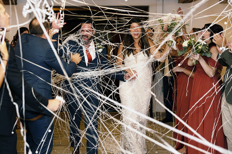 rust-navy-fall-wedding-elevated-flowers-48-fields-leesburg-va-jess-mike 