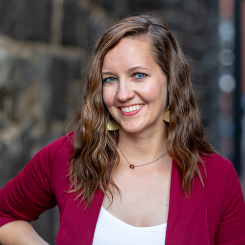 Meredith McCullough Headshot 2024 - square LR