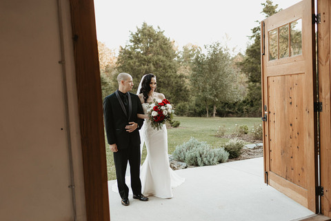 dark-moody-black-burgundy-wedding-leesburg-va-48-fields-courtney-dylan