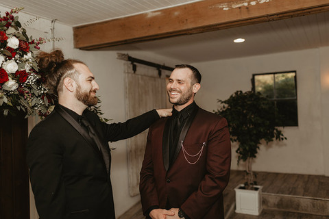 dark-moody-black-burgundy-wedding-leesburg-va-48-fields-courtney-dylan