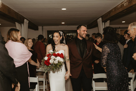 dark-moody-black-burgundy-wedding-leesburg-va-48-fields-courtney-dylan