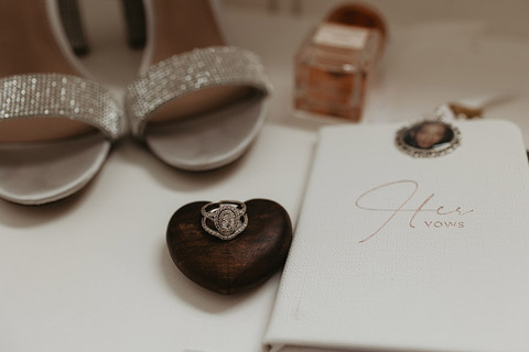 dark-moody-black-burgundy-wedding-leesburg-va-48-fields-courtney-dylan