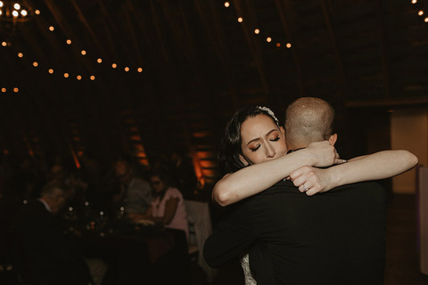 dark-moody-black-burgundy-wedding-leesburg-va-48-fields-courtney-dylan