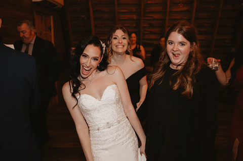 dark-moody-black-burgundy-wedding-leesburg-va-48-fields-courtney-dylan