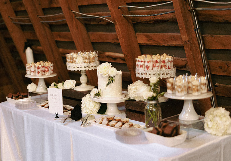 black-white-emerald-green-formal-winter-wedding-northern-virginia-48-fields-brittany-travis