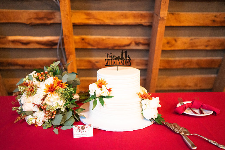 navy-blue-burgundy-red-micro-wedding-winter-loudoun-county-va-48-fields-hannah-mike