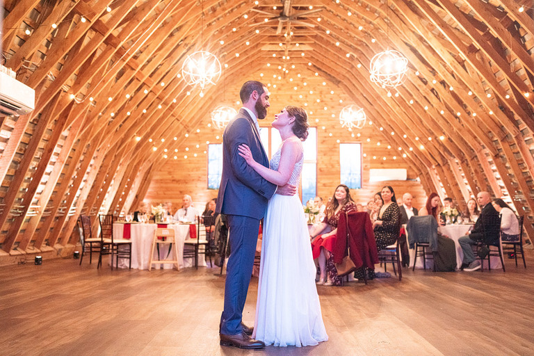 navy-blue-burgundy-red-micro-wedding-winter-loudoun-county-va-48-fields-hannah-mike