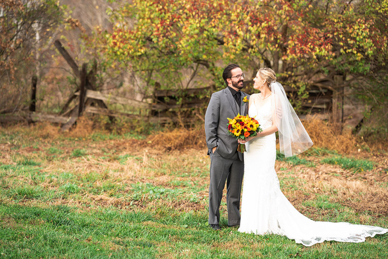 red-yellow-sunflower-fall-micro-wedding-northern-virginia-48-fields-kirsten-dan