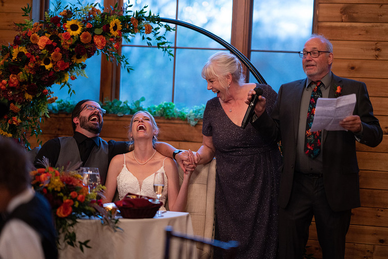 red-yellow-sunflower-fall-micro-wedding-northern-virginia-48-fields-kirsten-dan