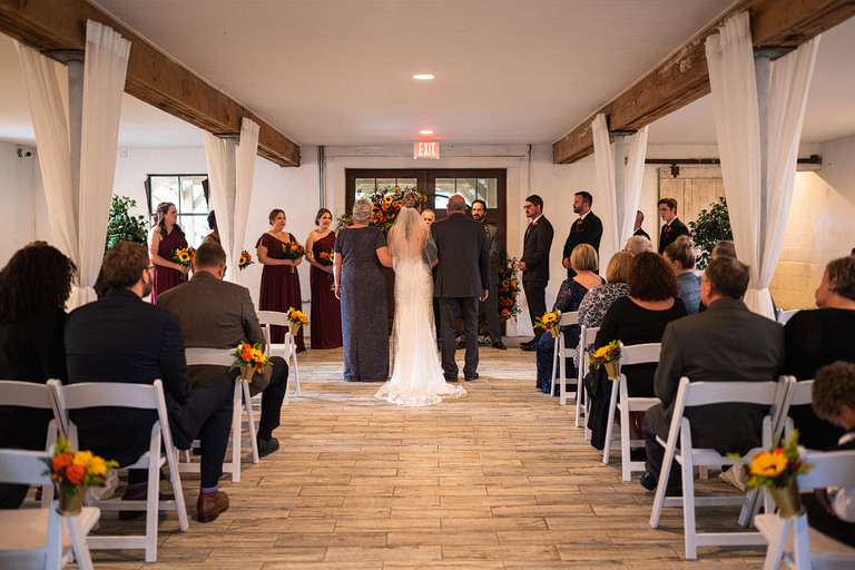 red-yellow-sunflower-fall-micro-wedding-northern-virginia-48-fields-kirsten-dan