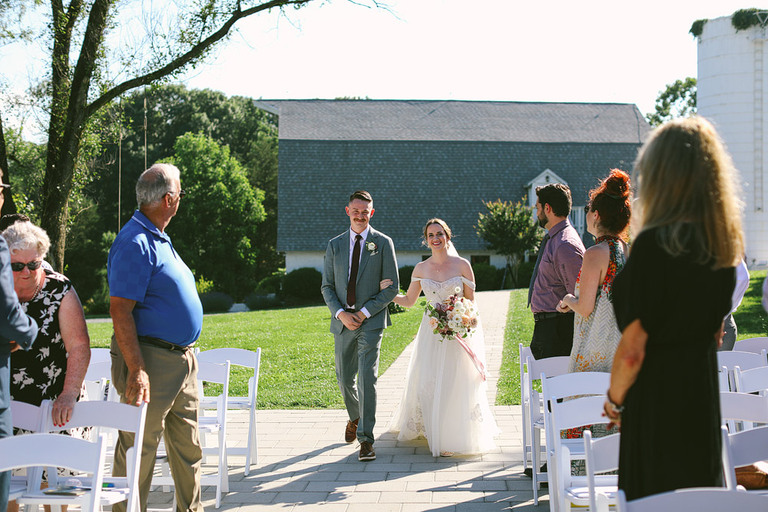 soft-pastel-summer-wedding-northern-virginia-48-fields-jane-sean