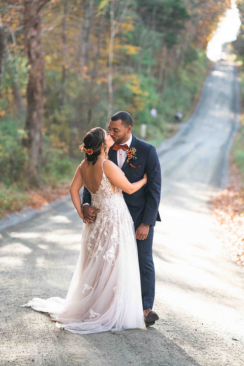 burnt-orange-yellow-fall-wedding-leesburg-va-48-fields-becca-vincent