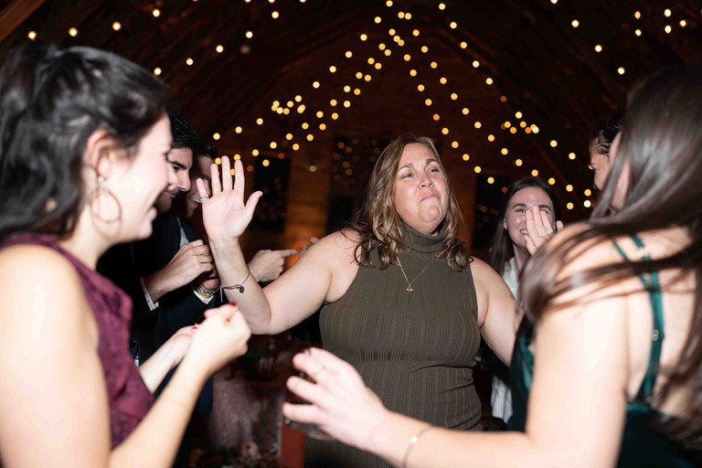 burnt-orange-yellow-fall-wedding-leesburg-va-48-fields-becca-vincent