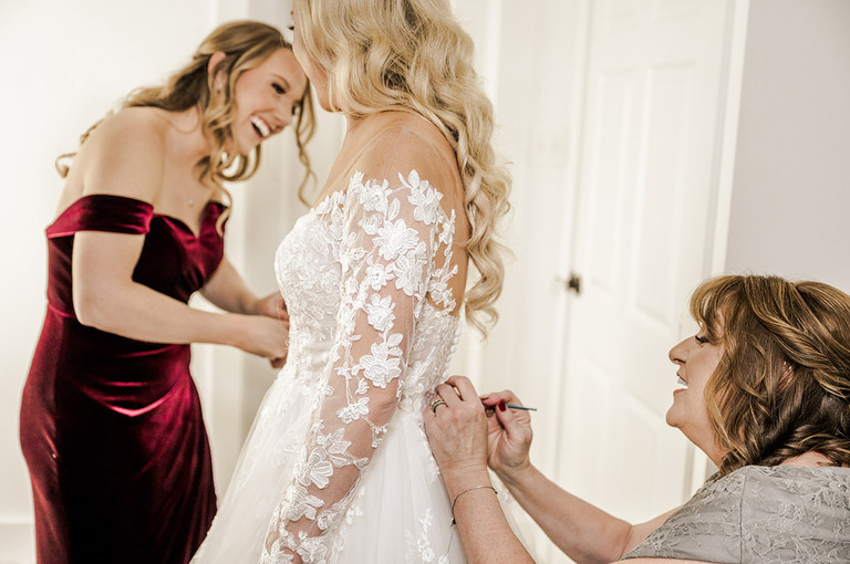 elegant-christmas-theme-winter-wedding-loudoun-county-va-48-fields-taylor-connor