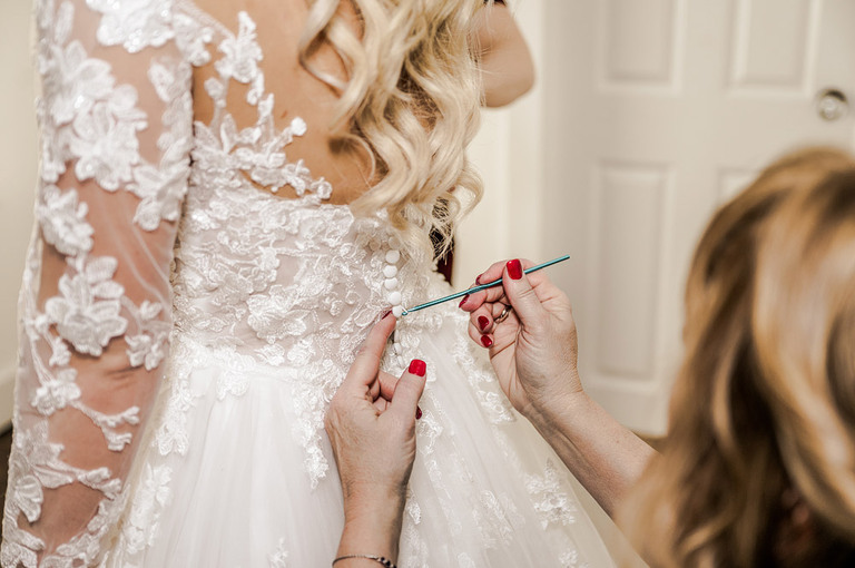 elegant-christmas-theme-winter-wedding-loudoun-county-va-48-fields-taylor-connor