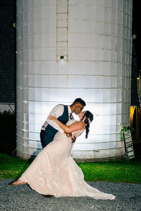 cranberry-red-caramel-fall-barn-wedding-loudoun-county-va-48-fields-marissa-adam