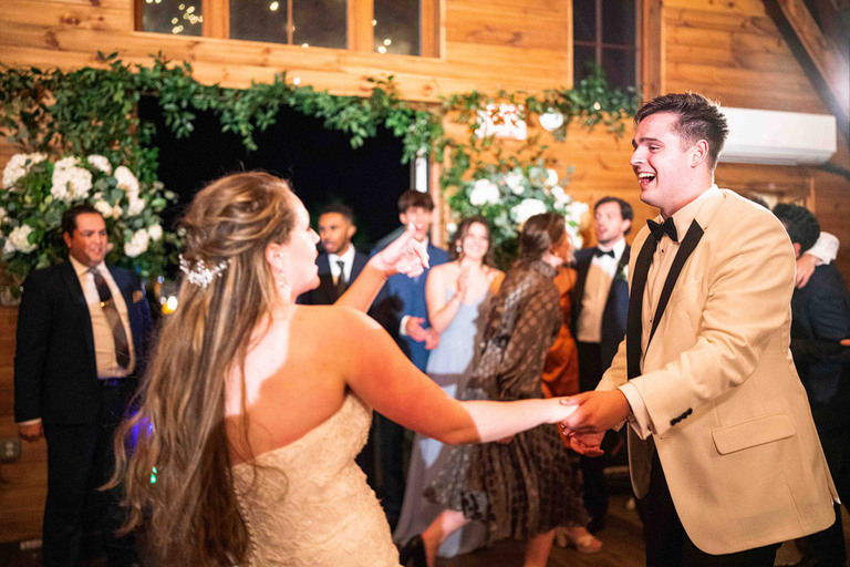 navy-blue-light-blue-white-traditional-church-wedding-leesburg-va-48-fields-brooke-justus