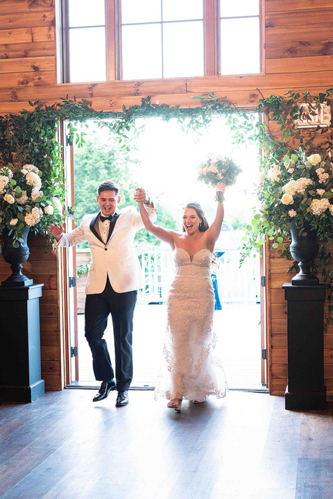 navy-blue-light-blue-white-traditional-church-wedding-leesburg-va-48-fields-brooke-justus