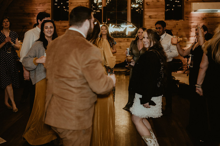 music-festival-theme-wedding-northern-virginia-48-fields-megan-dave