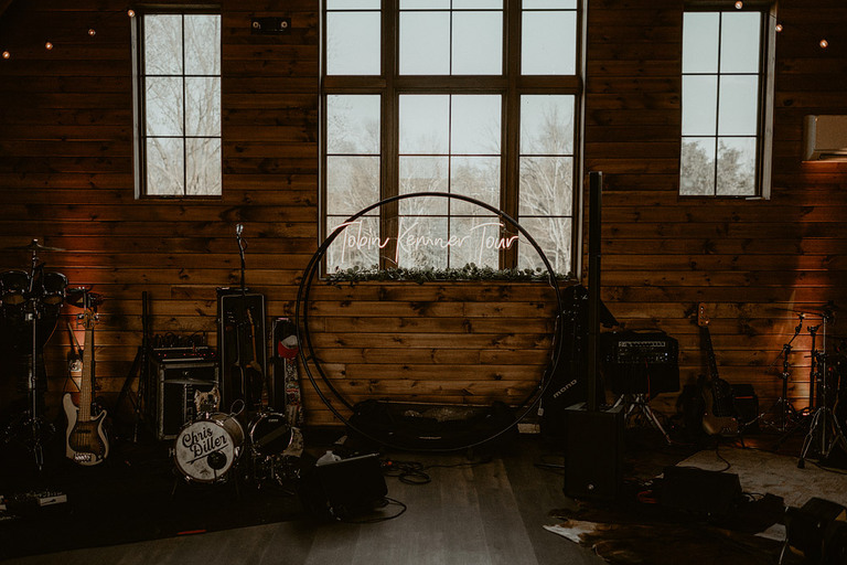 music-festival-theme-wedding-northern-virginia-48-fields-megan-dave